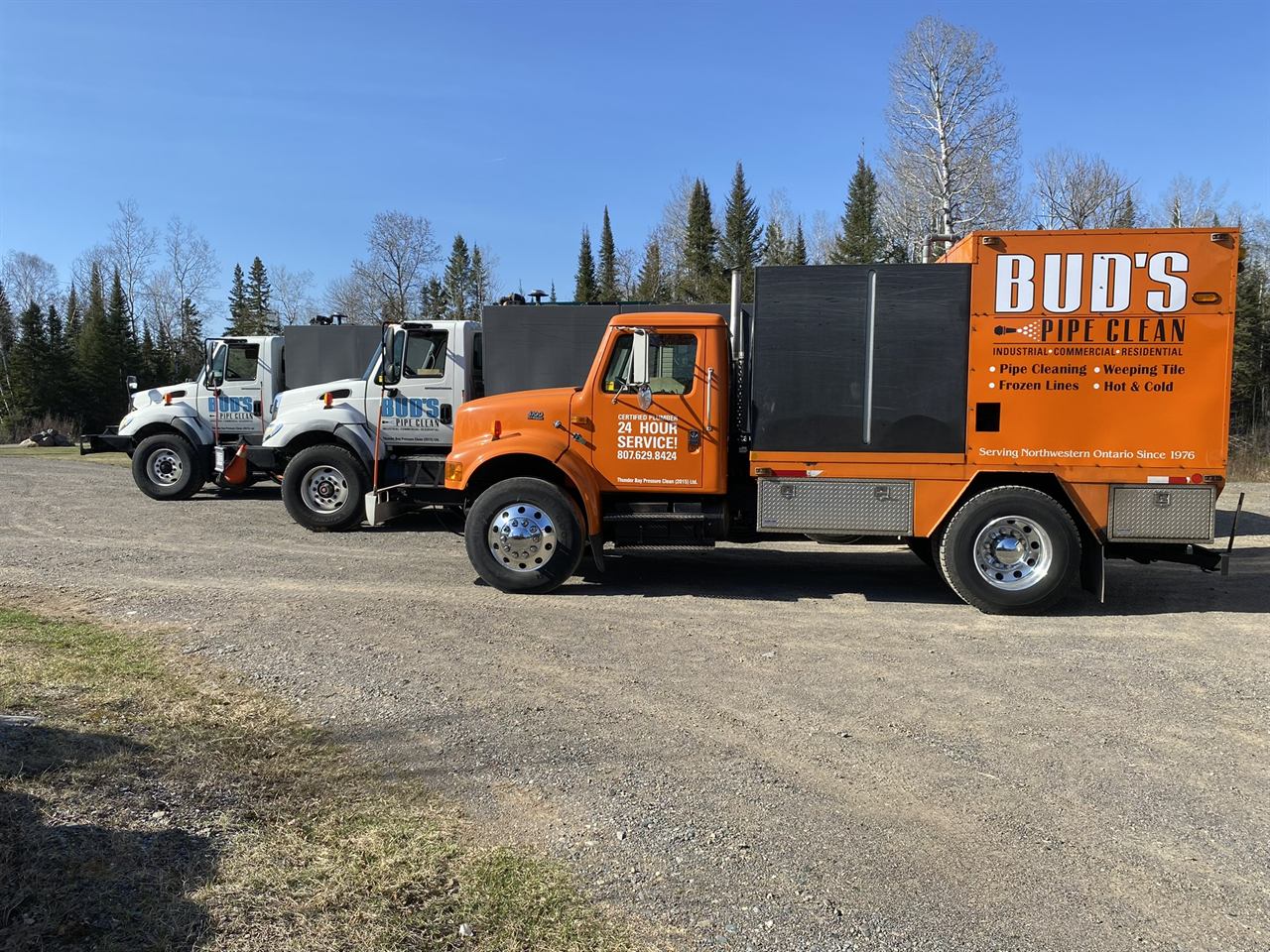 Bud's Pipe Clean heavy service truck fleet in Northwestern Ontario
